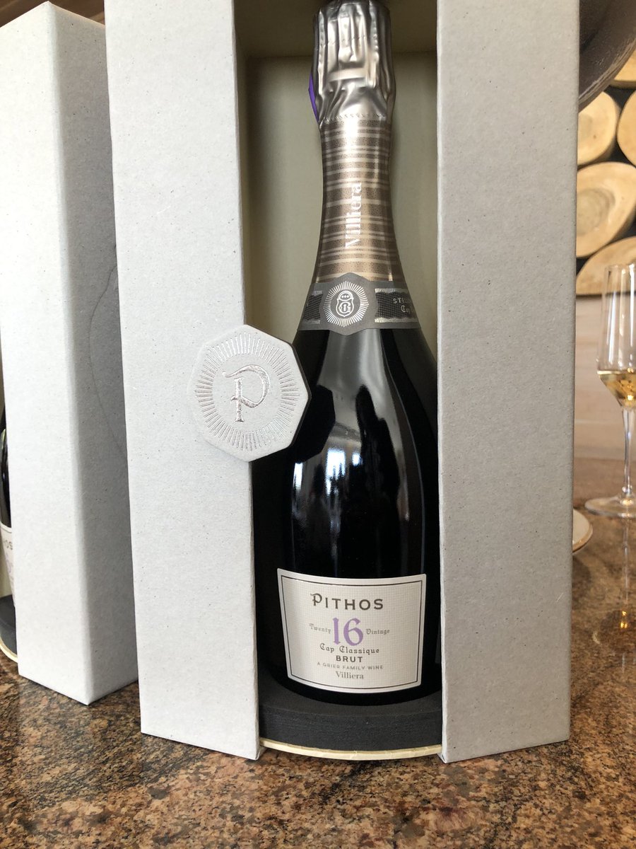 TsepangMolisana's tweet photo. Presenting: Pithos

@villiera’s Prestige Cuvée Cap Classique, from 1000litre amphora made from clay soils on the property

This 2016 Cap Classique from one of South Africa’s leaders speaks distinctly of legacy and bubbles that have been Perfected by Time
#VillieraPithos
#Villiera https://t.co/wxPCp8ll03