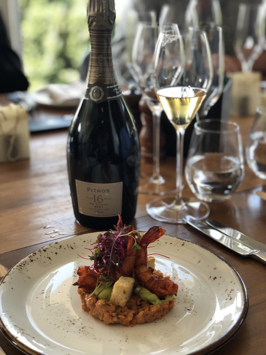 TsepangMolisana's tweet photo. Presenting: Pithos

@villiera’s Prestige Cuvée Cap Classique, from 1000litre amphora made from clay soils on the property

This 2016 Cap Classique from one of South Africa’s leaders speaks distinctly of legacy and bubbles that have been Perfected by Time
#VillieraPithos
#Villiera https://t.co/wxPCp8ll03