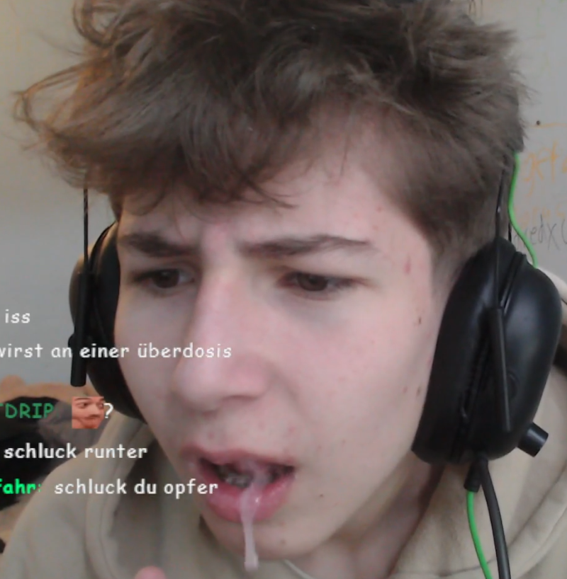 NotLe0nard's tweet image. 