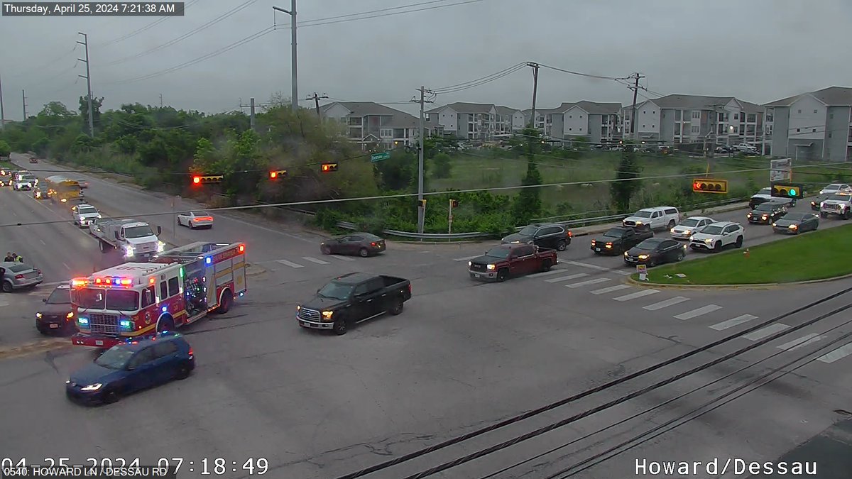 A crash at Howard & Dessau has several lanes blocked. Consider alternate routes and expect delays. #ATXtraffic