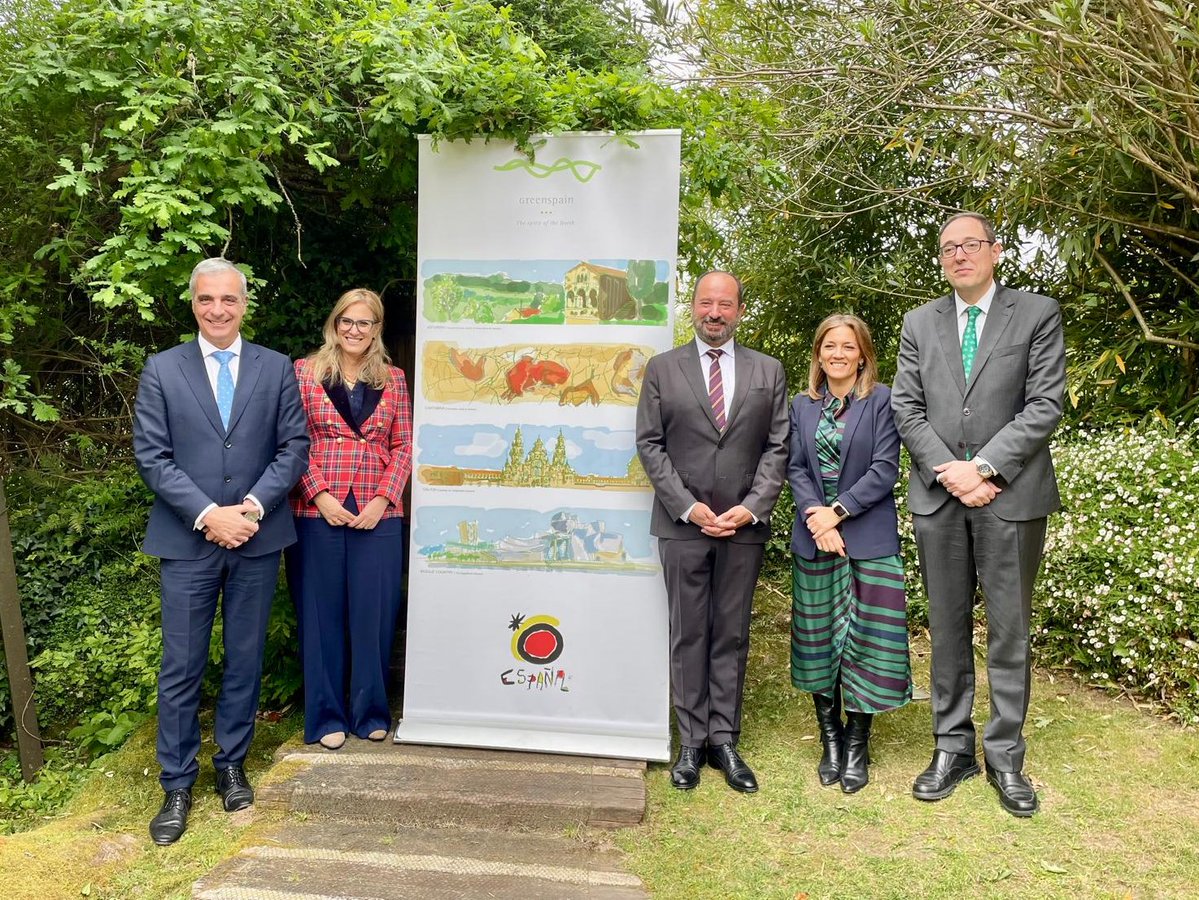 1ª Reunión de España Verde #GreenSpain con presidencia #Galicia, en S. Compostela. Temas: 👉Plan Operativo 2024 con Consejerías Turismo de @Turespana_ en el exterior 👉Situación proyecto Corredor #Ecoturismo España Verde, con fondos #PRTR-experiencia España. #nextgenerationeu