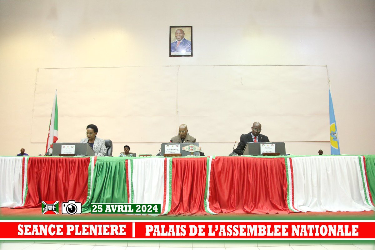 L'A.N a procédé ce 25/4/2024 à l'analyse des amendements du @Burundi_senat sur le projet de loi portant création, mandat, composition, organisation et fonctionnement de la Commission Vérité et Réconciliation. @CVR_Burundi