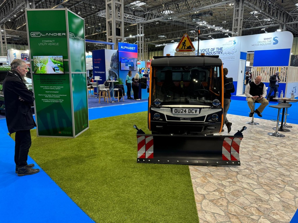 EtesiaUK's tweet photo. Less than 3 hours to go of @thecvshow 2024.
We would like to thank everyone who has come to see us so far, we've certainly enjoyed exhibiting here for the first time.
#etlander #utilityvehicle #etesia https://t.co/sACg3rcZS8