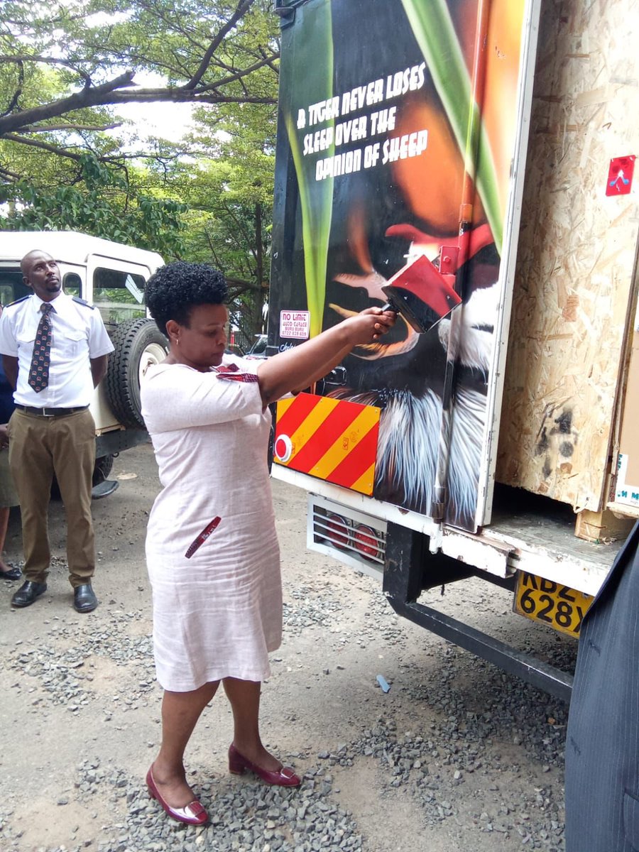 _freightintime's tweet photo. At Freight in Time, we're thrilled to announce the successful clearance, delivery, and offloading of vital passport printing machines for the Kenyan Ministry of Interior!

#FreightInTime #Logistics #Kenya #MinistryOfInterior #PassportPrinting #CargoDelivery #SuccessStory https://t.co/BPfJhh9YTF