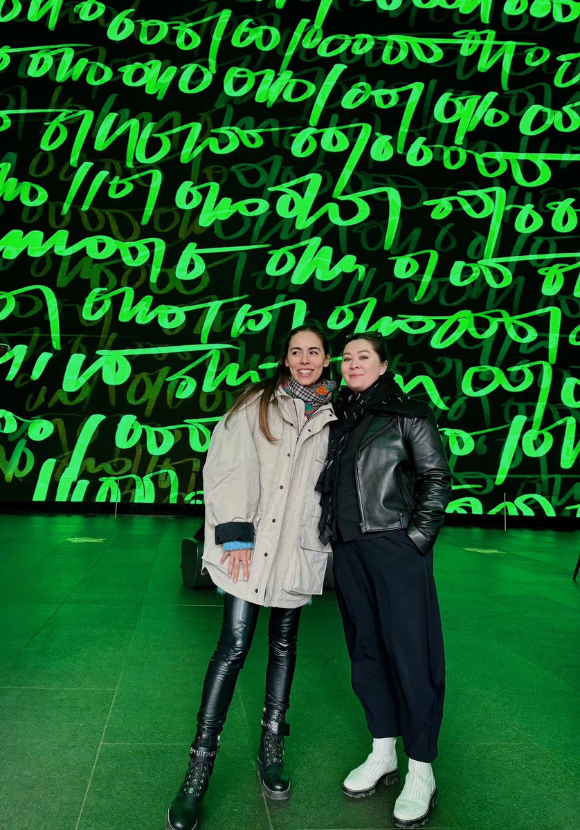 Epic to see @sashastiles Cursive Binary at Outernet today💥💚 welcome back to London 🤗

Last 2 on primary 👀