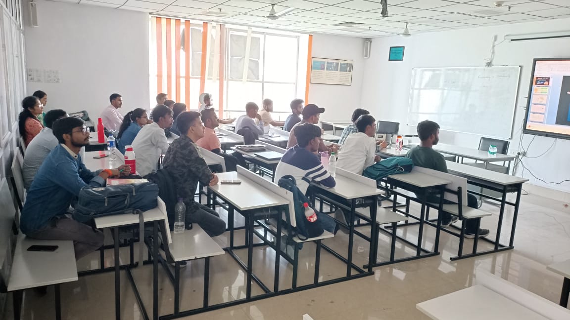 #STPIOutreach : An outreach program for STPI initiatives and #NGIS CHUNAUTI8.0 at Babasaheb Bhimrao Ambedkar University (A Central University), #Lucknow conducted by #STPILucknow & encouraged the Faculty/Startups/Students to participate. 
@GoI_MeitY @stpiindia @arvindtw