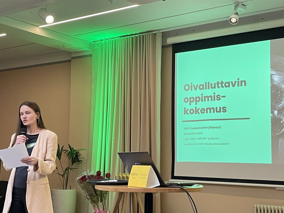 #AvoinHallinto ja <a href="/Selkokeskus/">Selkokeskus</a> yhdessä tekemä ”Selkokieli tutuksi” on yksi eniten oivalluksia tuottama koulutus 🫶 Leealaura Leskelä ja <a href="/HoKatju/">Katju Holkeri</a>