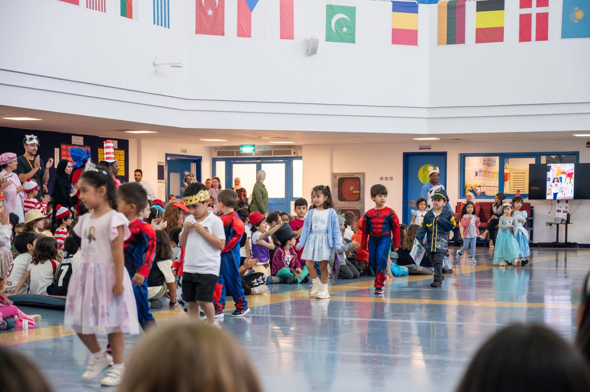 sekqatar's tweet image. What an incredible Book Week at @sekqatar!📚✨
We wrapped it up today with a fantastic parade of book characters from both students and faculty. Huge thanks to everyone who joined in the fun! Stay tuned for more photos of our exciting book week activities! 🎉 #BookWeek