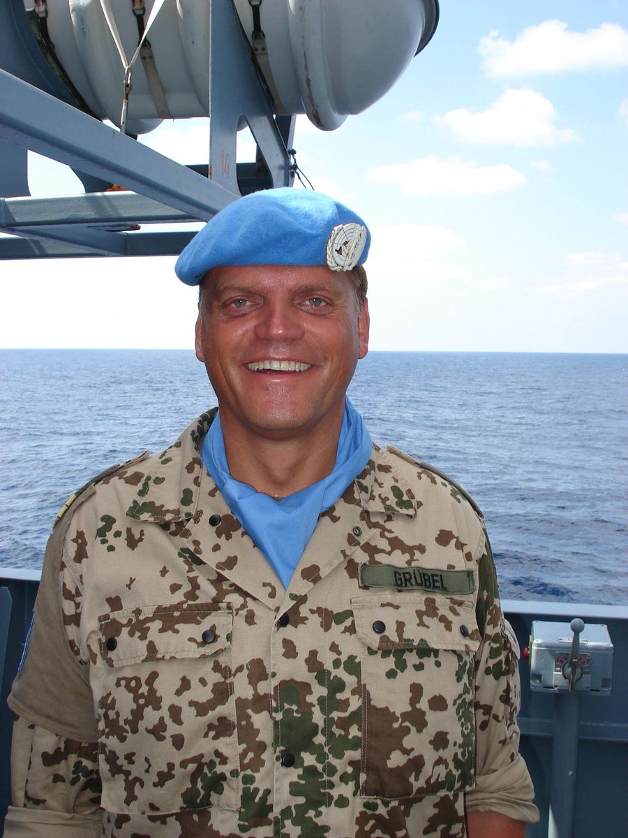 Markus Grübel MdB (@gruebelmdb) on Twitter photo Um die #Veteranen unserer #Bundeswehr zu würdigen, gibt es künftig einen #Veteranentag. Er soll am 15. Juni bzw. am Wochenende danach stattfinden. Erstmals am 15.6. von <a href="/vonderleyen_epp/">Ursula von der Leyen</a> wurde das #Veteranenabzeichen verliehen. Das wurde heute vom Bundestag beschlossen Um die #Veteranen unserer #Bundeswehr zu würdigen, gibt es künftig einen #Veteranentag. Er soll am 15. Juni bzw. am Wochenende danach stattfinden. Erstmals am 15.6. von <a href="/vonderleyen_epp/">Ursula von der Leyen</a> wurde das #Veteranenabzeichen verliehen. Das wurde heute vom Bundestag beschlossen