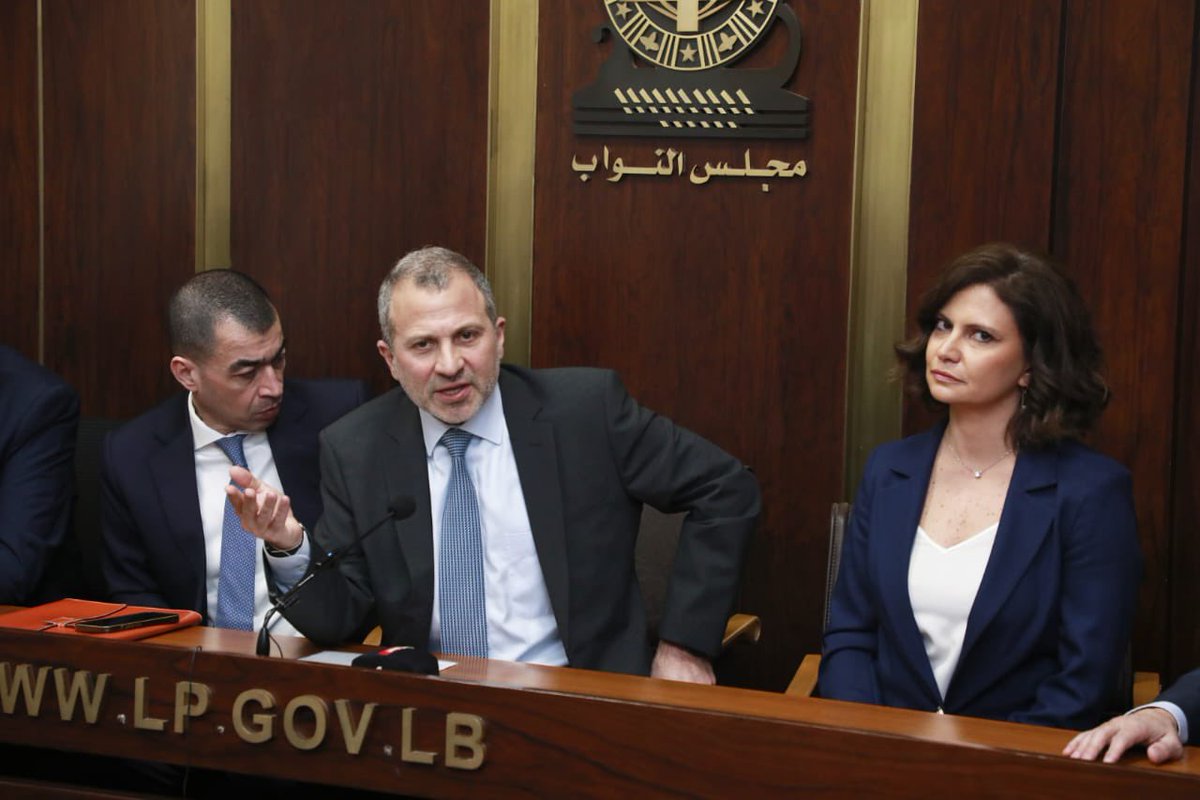 حضرنا الجلسة لأننا ملتزمون بشكل ثابت "بلا طلوع ونزول" بموضوع تشريع الضرورة وجلسة اليوم كان فيها قانونان ضروريان فقط. في موضوع البلديات والمخاتير كنا امام خيارين: اما الفراغ الكامل واما عدم التمديد والذهاب الى انتخابات لن تحصل.  نحن تابعنا الموضوع بتفاصيله وزار وفد من قبلنا وزير