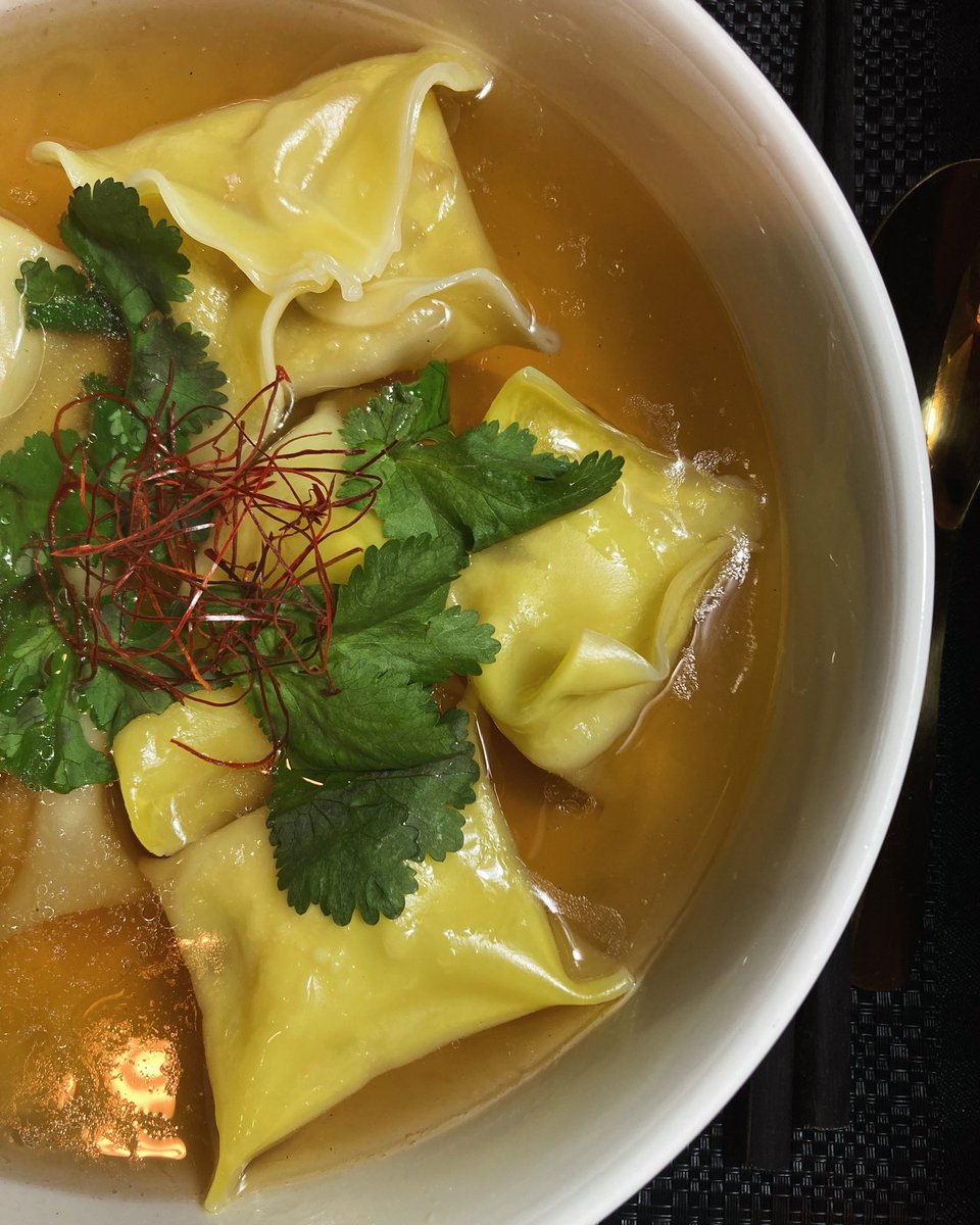 Chicken Wonton Soup

#food #foodporn #study #fromscratch