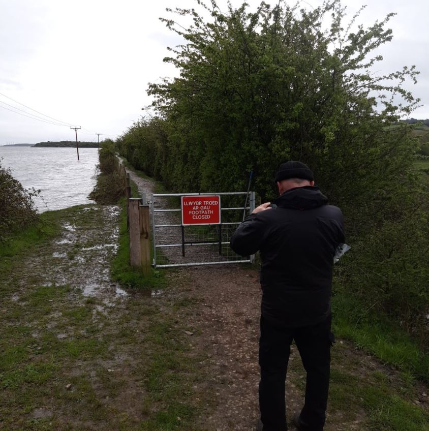 We’re assessing sections of the #WalesCoastPath affected by recent high tides, floods and stormy weather. #BeAdventureSmart and wear suitable footwear and clothes and check latest #TemporaryDiversions on our website ➡️bit.ly/3Xs88L5