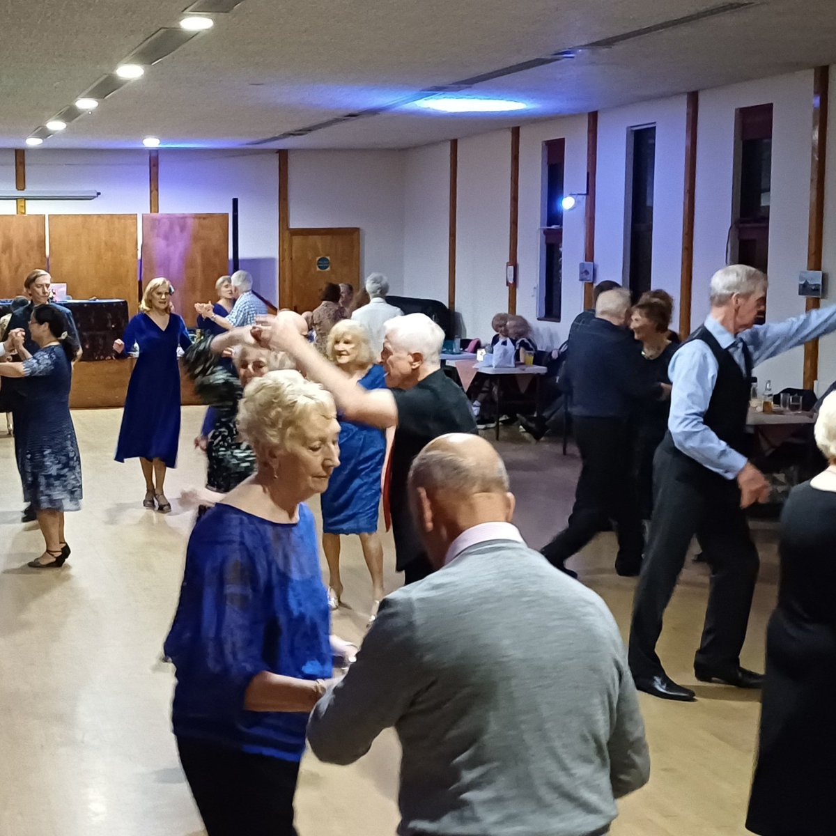 Fundraising with a foxtrot 🕺💃 A social dancing company based in Hillingdon – PJ Music & Dance – has recently raised £2,000 for our #UpAgainstTime appeal with an exclusive dancing fundraiser. Read the full story: londonsairambulance.org.uk/news-and-stori…