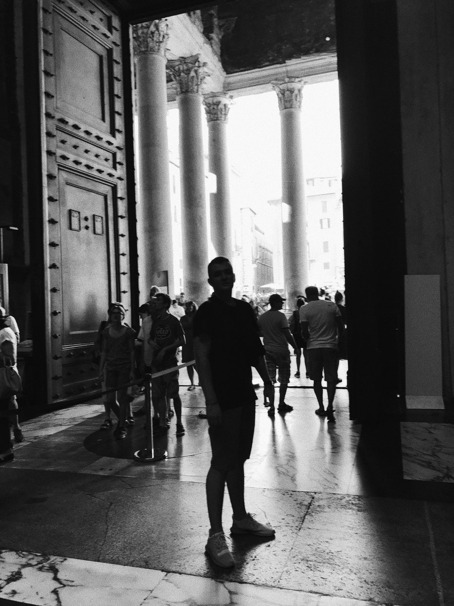GabeHell1's tweet photo. Rome https://t.co/70BSS5akRo