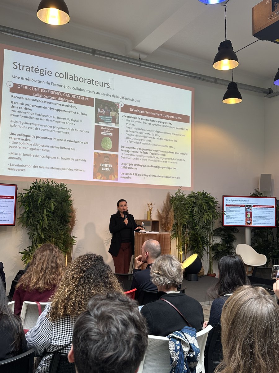 Julie Calmejane DRH chez @_NATURALIA nous partage sa stratégie collaborateurs, pour une amélioration de l’expérience collaborateurs au service de la différenciation 1 Offrir une expérience candidat 2 Développer le sentiment de partage 3 Instaurer une plitique autour du…