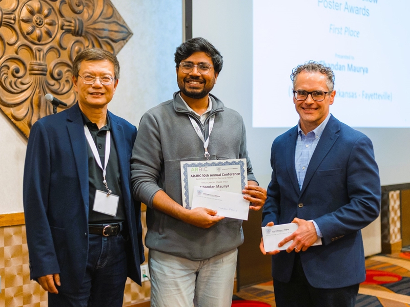 Chandan Maurya, Dept of #Entomology & #PlantPathology postdoc fellow, wins Ark Bioinformatics Consortium conf poster contest; spotlights contributions of early career scientists & students in innovation & scientific discovery t.ly/I1NnM #AgFoodLife