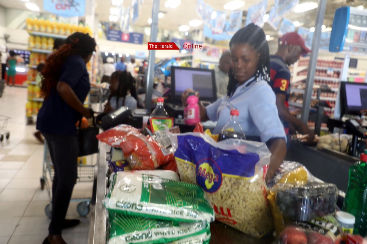 ttgono's tweet image. With #ZiG, consumers are enjoying shopping and and clearly getting value for their money. Supermarkets are stocked with basic goods to the benefit of the consumer.
#HappyShopping