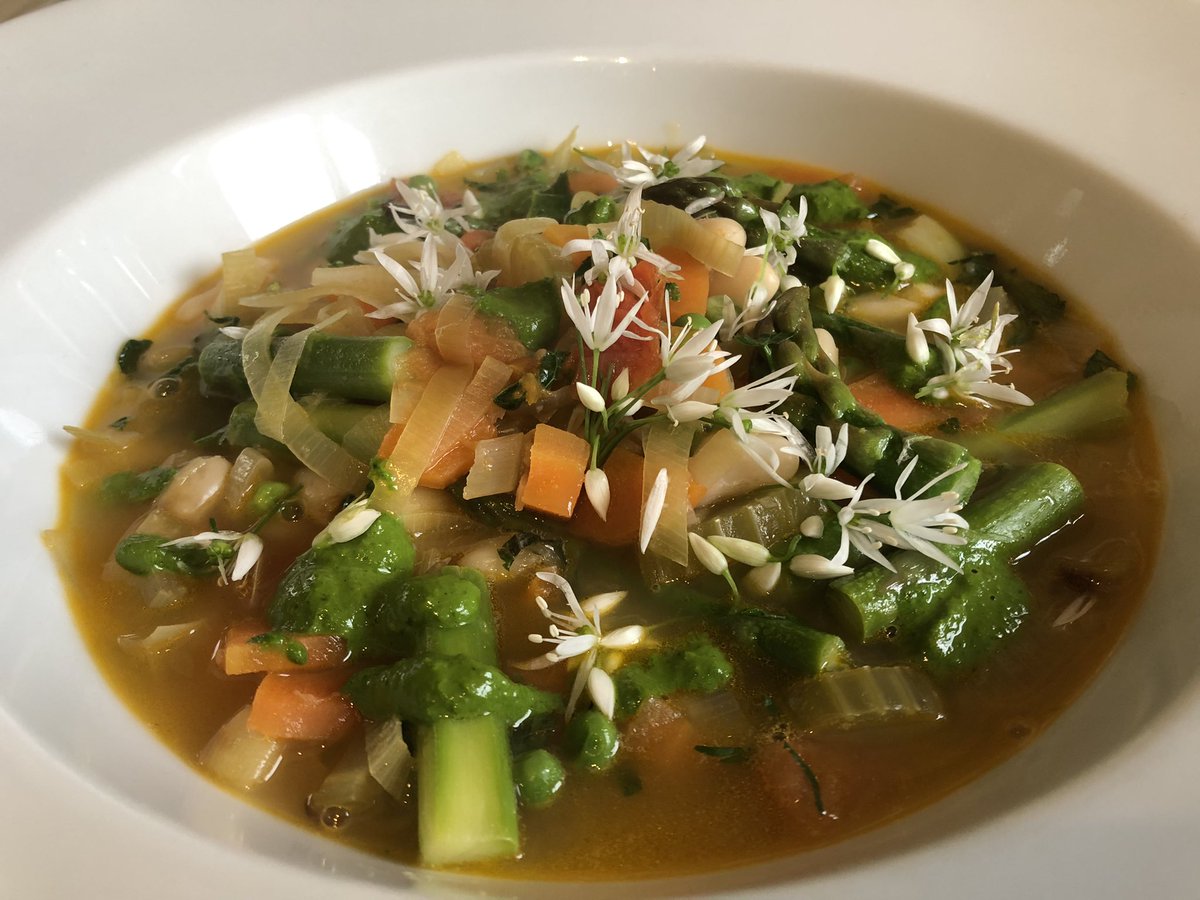 lovely people! It’s that time again when I’m on <a href="/bbcleicester/">BBC Leicester</a> on <a href="/9amben/">Ben Jackson</a> show from 3pm today. This time round I’m showing you how to make a Spring Pistou soup ( my version ) including @Britishasparagus &amp; some wild garlic! 
#britishfood #seasonalfood #healthyfood #chef #foodwriter