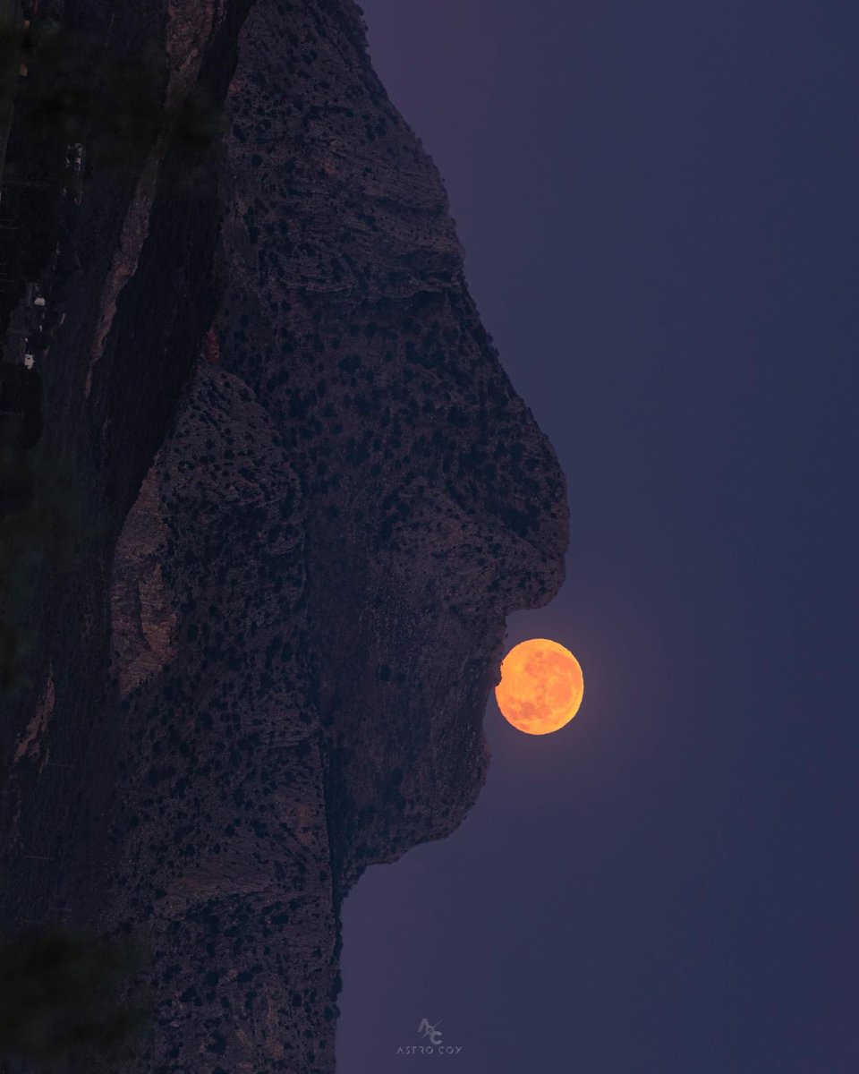 Moon Kiss Mountain in Antequera, Spain on 24 April 2024 Details: Single exposure but posted sideways Credit: Jordi L. Coy