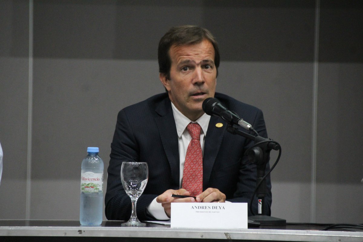 FAEVYT's tweet photo. 📍 Santiago del Estero
🎙️ Panel con agentes de viajes y estudiantes de la Provincia para abordar el contexto actual y las posibilidades y desafíos para las ventas
#FAEVYTFederal #SomosTurismo #SomosFAEVYT https://t.co/zeNlcPltnl