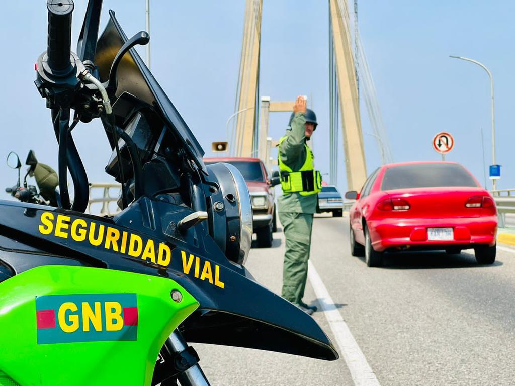 #25Abr #GNB Garantes de la seguridad vial.