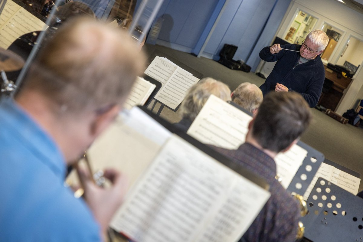 The RAF Cosford Voluntary Band are busy rehearsing for their 2024 event calendar. This year will include @cosfordairshow on 9th June. 🎼 More details: facebook.com/share/p/F6Zzcs…