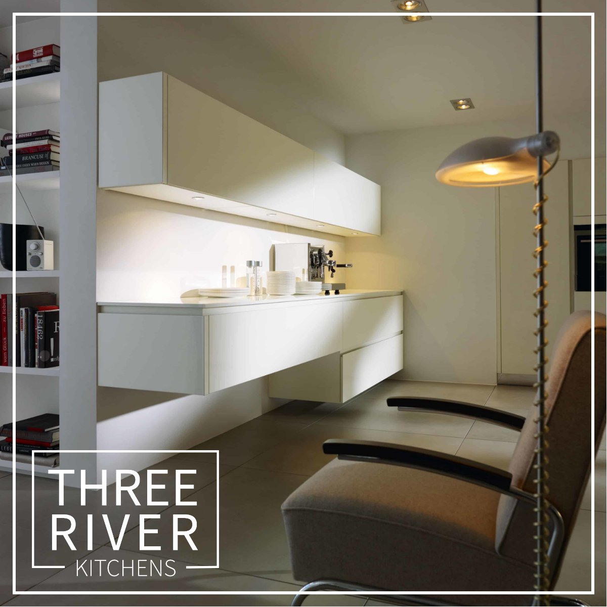 Transform your space with a handleless kitchen from Three River Kitchens. Book a consultation for contemporary sophistication. #kitchendesign #kitchenideas #kitchendesignideas #kitchendesigner #kitchendesigntrends #essexbusiness #essexkitchens #chelmsfordbusiness