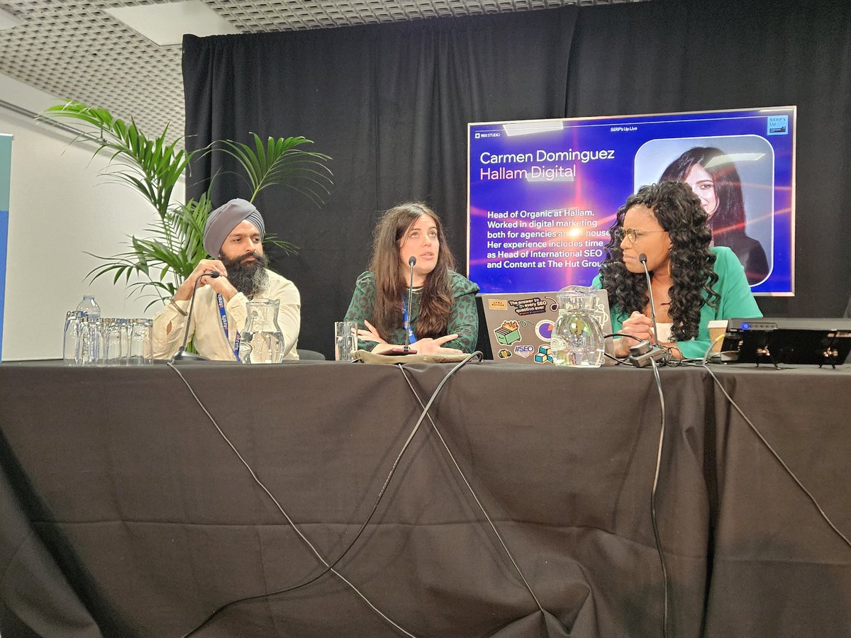 'George, we're live.' Whoops 🤭 SERPs Up is live from #BrightonSEO ! @CrystalontheWeb @gracefrohlich @PolemicDigital