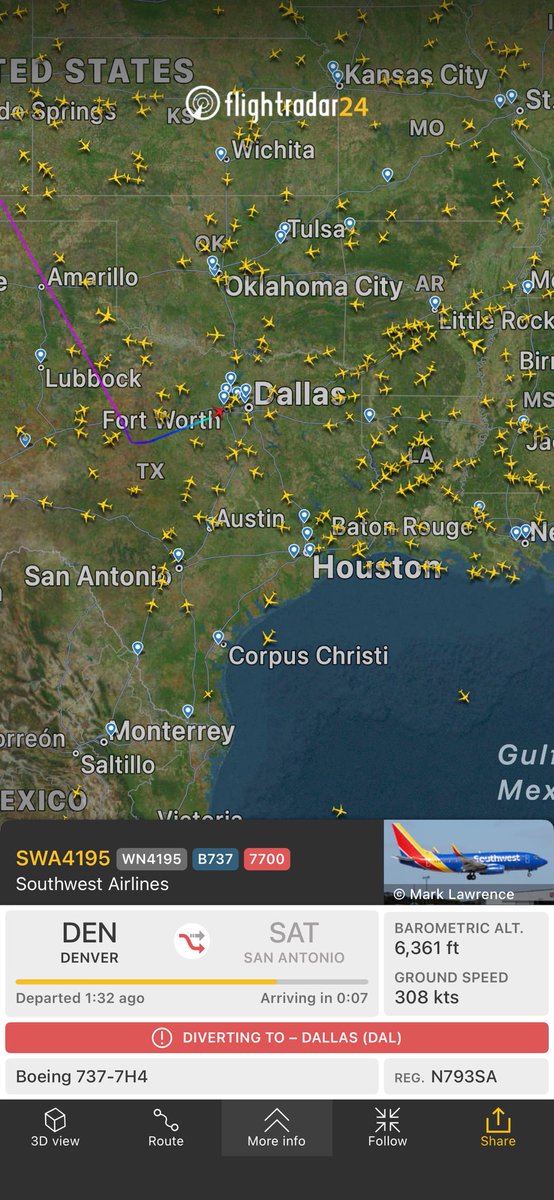 @southwest Flight WN4195 from Denver to San Antonio diverting to ⁦@DallasLoveField⁩ fr24.com/SWA4195/34eccb…