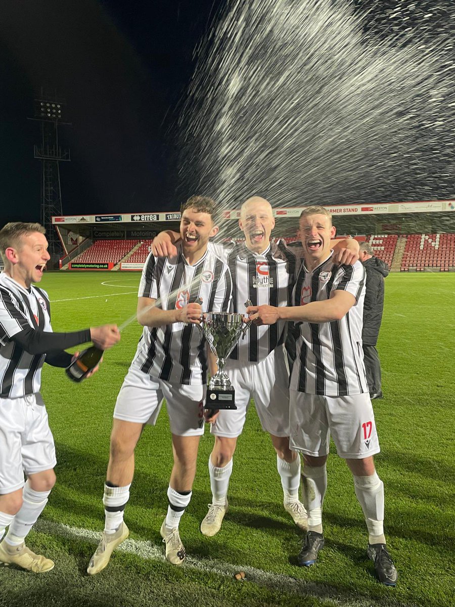 Thank you to everybody that attended last nights Cup Final. It certainly didn’t go unnoticed. We’d love to see you guys Saturday for the final league game of the season for the firsts, it’s just as big!

#UptheTown #Magpies #Champions

⚫️⚪️⚫️⚪️