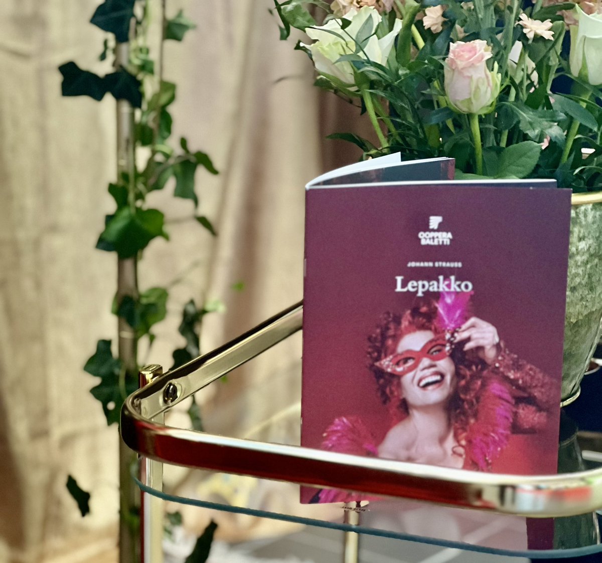 ullabroms's tweet image. Lämmin kiitos @oopperabaletti ja Thomas de Mallet Burgess ja @SamiSykko - #ooppera kuuluu kaikille ja sen te olette mahdollistaneet❤️@foibekartano #hyväelämä #hopeinensiirtyma