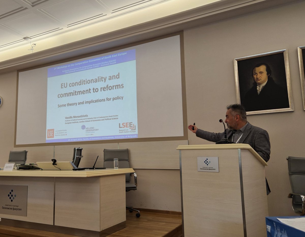 Pleasure to be hosted today & 2morrow by @Ekonomski at the workshop on the comparative economics of Southeast Europe. It started with a presentation of an interesting model of commitment to EU reforms in candidate countries as a function of EU rewards & poplar support @LSEE_LSE
