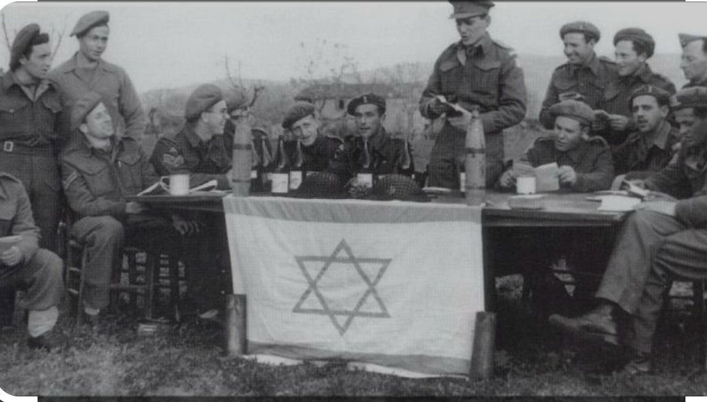 Urielbertolami's tweet photo. #25aprile 
Ieri come oggi, le bestie nazipalestine sono sempre dalla parte sbagliata della Storia!
Da un lato, nazisti ieri e naziislamici violenti oggi!
Dall'altro gli eroi della #BrigataEbraica di ieri ed i pacifici manifestanti oggi! https://t.co/LAxuMDMEWL