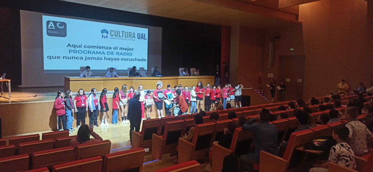 II Encuentro de la red de #Radiosescolares de #Almería 
Gracias a todos y todas, ¡ha sido maravilloso! 🥰🎙️

<a href="/iescelia/">I.E.S. Celia Viñas</a> <a href="/IAlhadra/">IES Alhadra</a> <a href="/IESCerroMilano/">I.E.S. Cerro Milano</a> ceip Blas Infante, ceip San Agustín <a href="/colefglorca/">CEIP Federico García Lorca</a> ceip La Canal, ceip Indalo, <a href="/CeipLuis/">CEIP SAN LUIS</a> <a href="/Moipalaran/">Moi Palmero</a> <a href="/ualescultura/">UALesCultura</a>