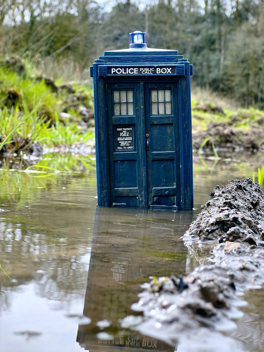 Dr.Who and more rubbish parking #DoctorWho