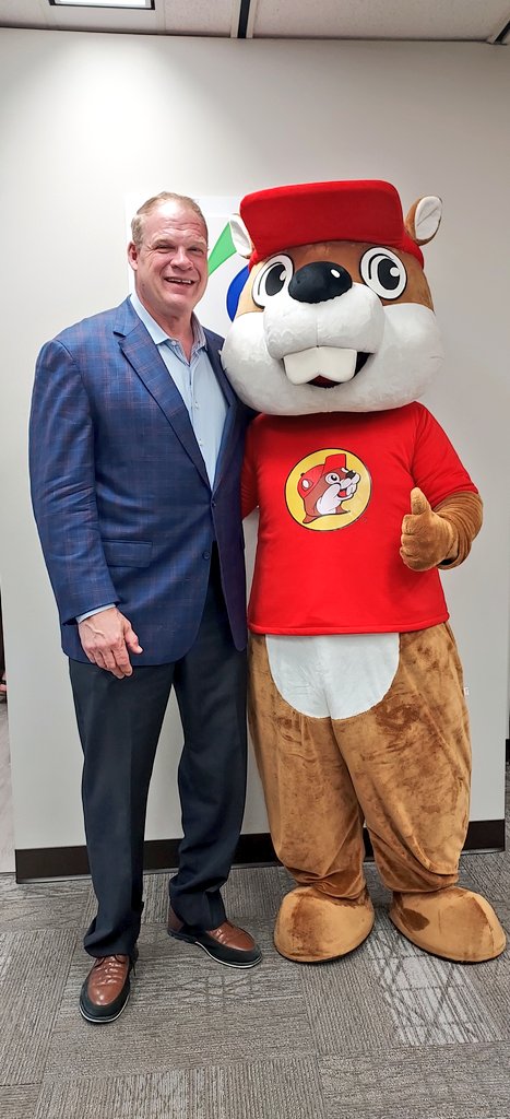 Looked who stopped by the office to wish me an early happy birthday! Thank you, @bucees!