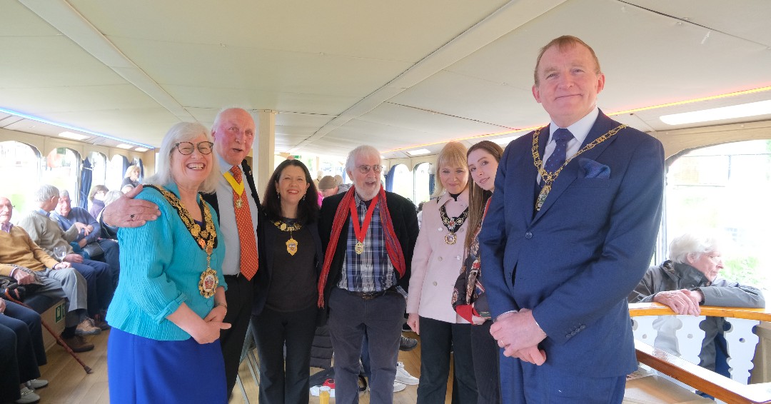 All aboard The Mayors Fish and Chip Cruise! 🛥️⚓@LBRUTMayor @TurksLaunches What a great day for a fantastic cause raising money and awareness for @seen @ageuk Thank you to everyone that attended @mayorofbromley0 @hackneyspeaker and the Mayor's consorts