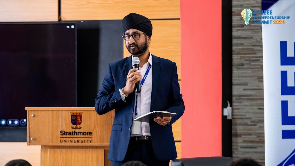 IEEE_Ent_Summit's tweet photo. ๐ Sandeep Main from KPMG East Africa joined us at #IEEEEntrepreneurshipSummit2024, shedding light on their mission to assist startups and SMEs, Empowering them for sustainable growth! #ieeeentrepreneurshipsummit #ieeekenya #ieeeregion8 #entrepreneurshipinstem #strathmore https://t.co/hiRuGahhiJ