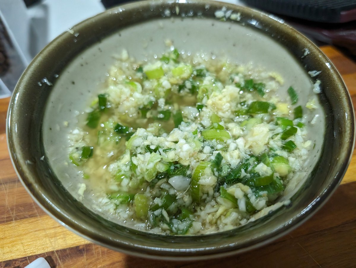 Tried this Hainanese rice cooker recipes! I think it needs more garlic tho