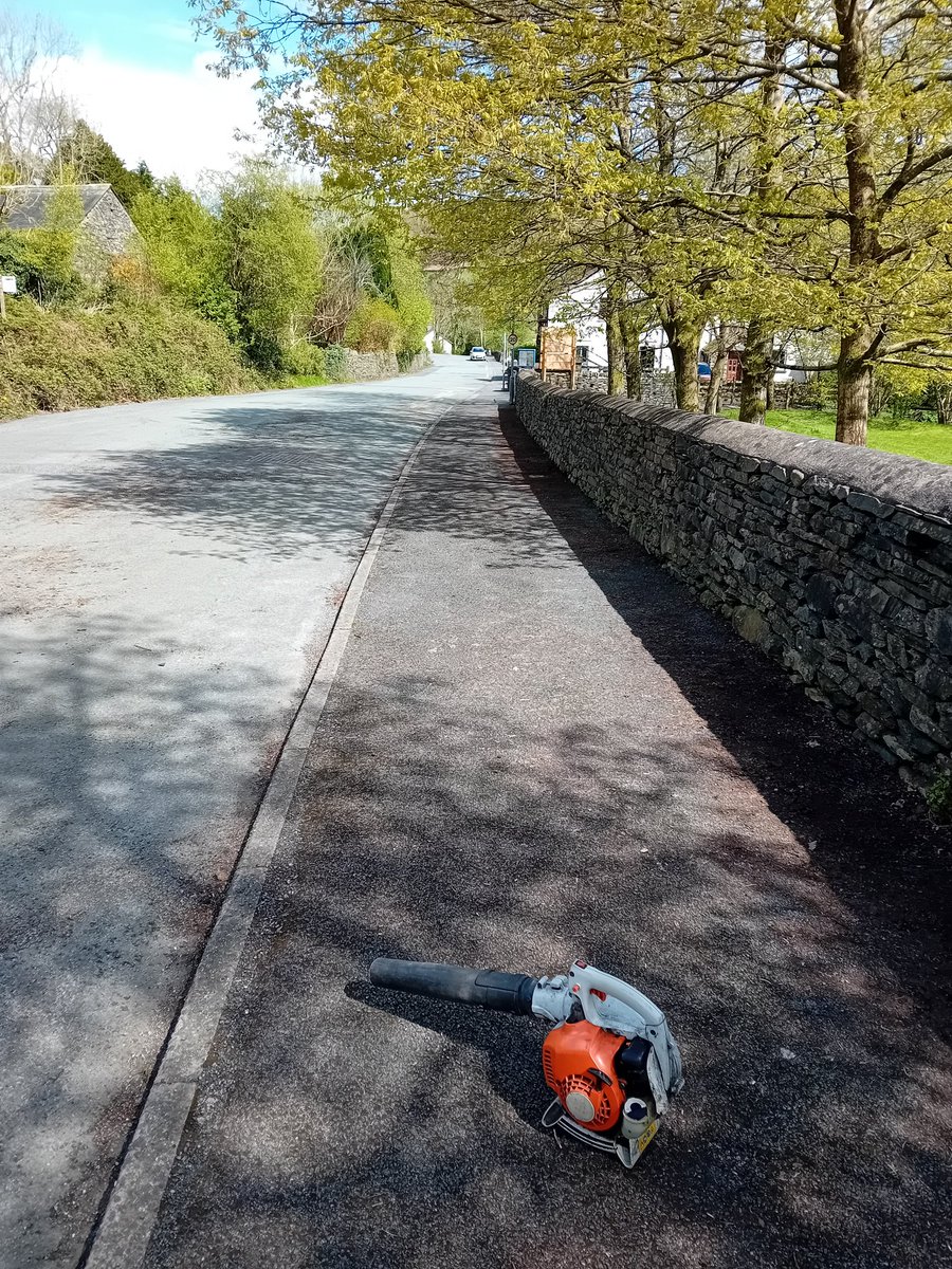 TheLengthsman's tweet photo. Back in #Backbarrow for a final blow dry to this mornings work.
Parents and children will notice the difference https://t.co/iz2UNG2d4k