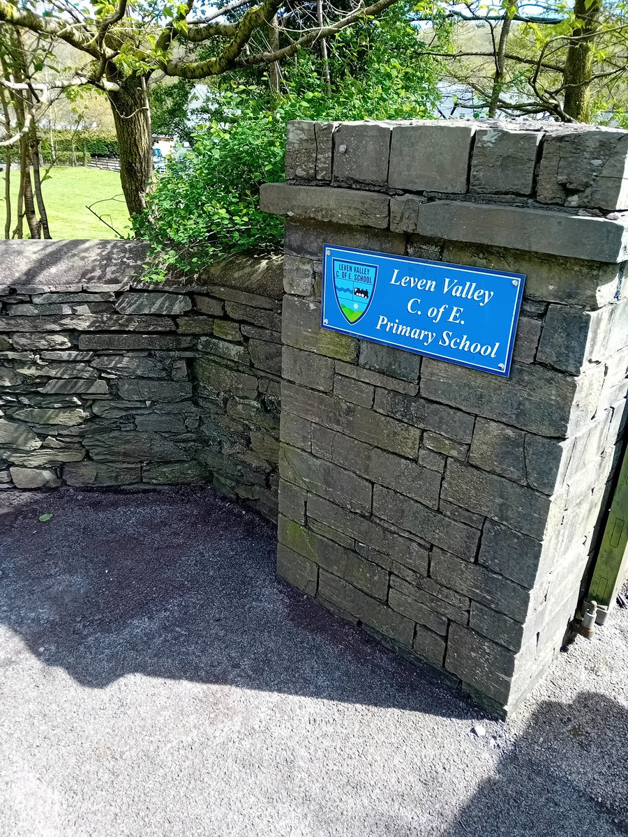 TheLengthsman's tweet photo. Back in #Backbarrow for a final blow dry to this mornings work.
Parents and children will notice the difference https://t.co/iz2UNG2d4k