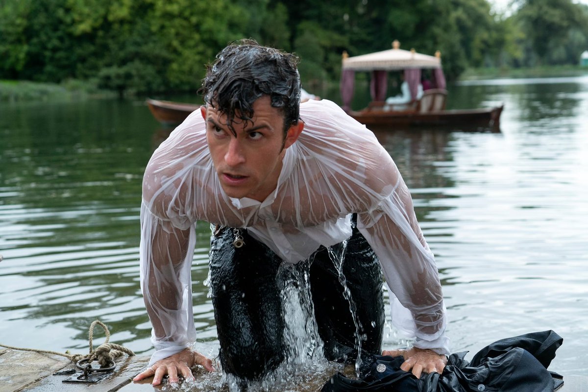 DannyWxo's tweet photo. @NetflixUK Happy birthday to the talented Jonathan Bailey! https://t.co/rXb27UD8DW
