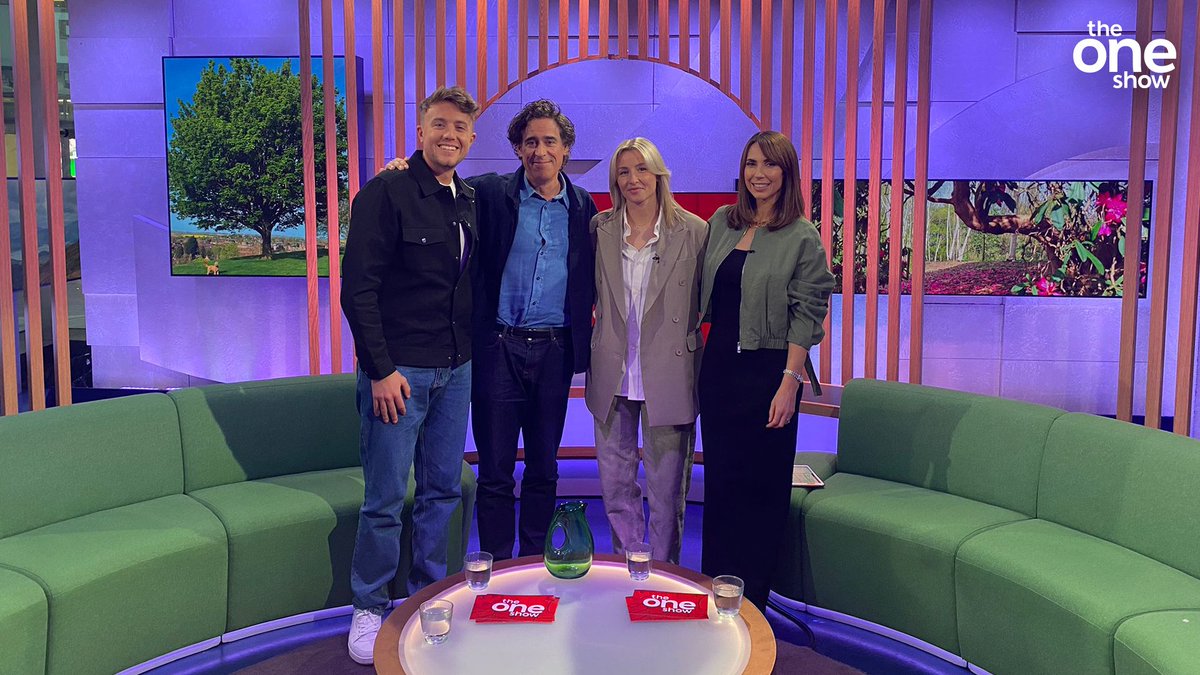 Another great show 🔥 A huge thanks to our guests tonight, @leahcwilliamson and @StephenMangan 👏 Missed #TheOneShow? Watch on @BBCiPlayer 👉 bbc.in/3UvkbZd