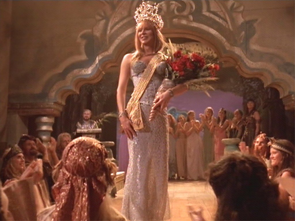😭 they just crowned a transgender Beauty pageant winner on Xena😭 this is so beautiful
