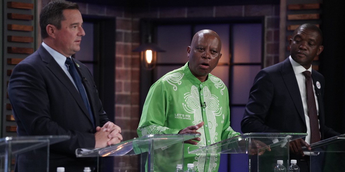 News24's tweet photo. WATCH NOW | ActionSA leader Herman Mashaba says ANC thuggery will continue to thrive if NHI bill is signed into law. He challenged cabinet members to use public hospitals during News24's heated election debate.

https://t.co/xqQtGCcW6c https://t.co/Ezcz7SfEif
