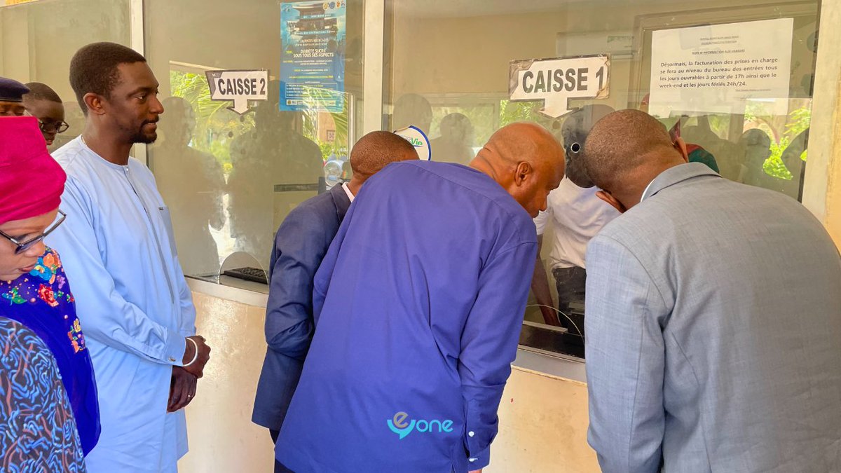EyoneMedical's tweet photo. 🇸🇳 Avancement du Dossier Patient Unique Partagé à l'hôpital Abass Ndao! Dr Ibrahima Sy souligne l'importance de la digitalisation pour améliorer les soins.
En savoir plus ➡️ https://t.co/wdTnWTHRvE
#SantéNumérique #InnovationSanté #EyoneMedical #Sénégal #DPUP https://t.co/Cynpj87Tdn