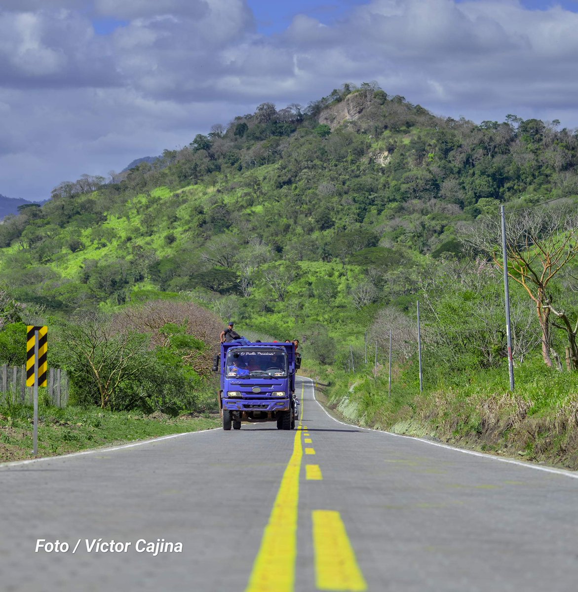 Carretera Esquipulas–San Dionisio, en el Departamento de Matagalpa.🛣🚍🚙

#NicaraguaÚnicaOriginal 🌋

Foto / Víctor Cajina