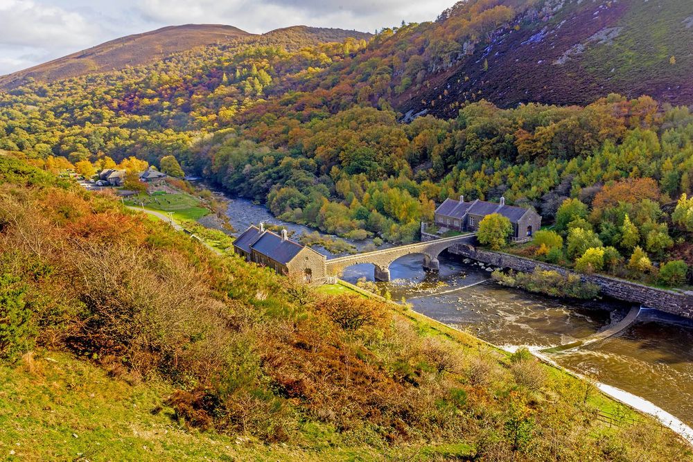 An episode of ITV Wales Coast & Country featuring the Elan Valley will air tomorrow. Fri 26 April at 7pm Don’t forget to watch it 👀 Caiff rhifyn o raglen Coast & Country ITV Cymru sy’n dangos rhyfeddodau Cwm Elan ei ddarlledu yfory. Nos Wener 26 Ebrill am 7pm Cofiwch wylio 👀