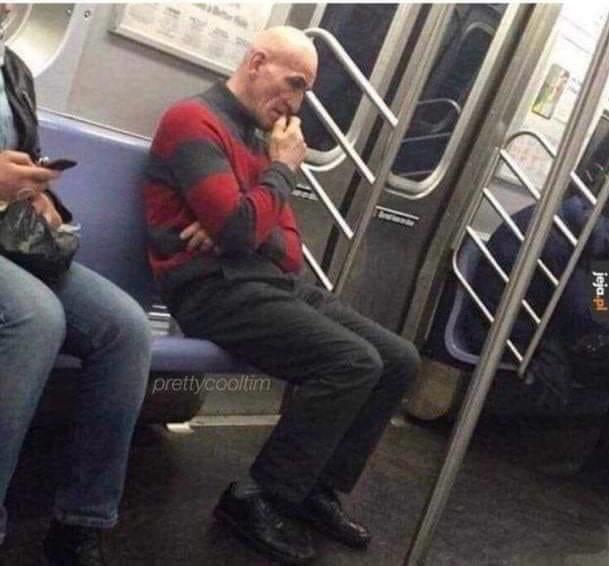 Uncoder666's tweet image. Kumpel wysłał mi to zdjęcie, TO NIE JA... Wygląda jak moj bliźniak...