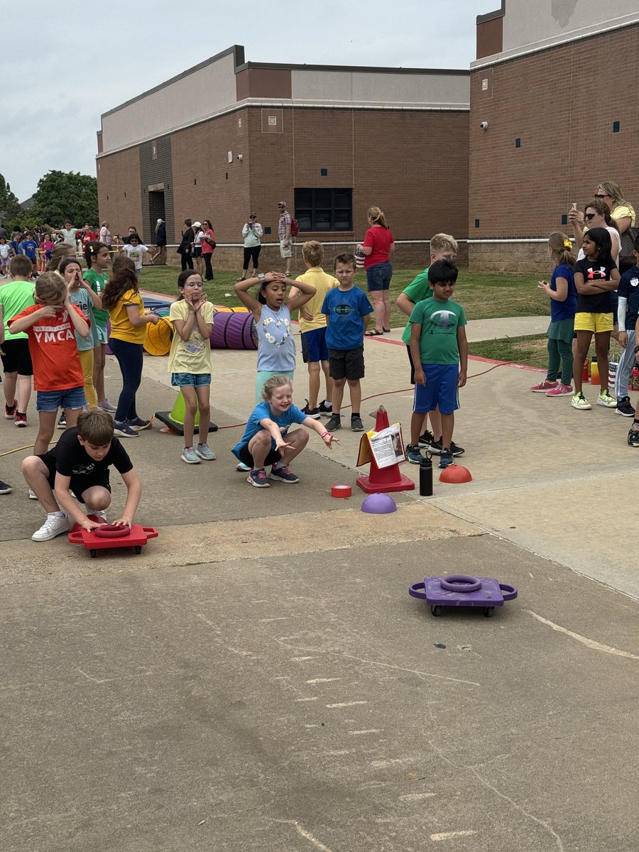 Mrs.Sauer tweet media